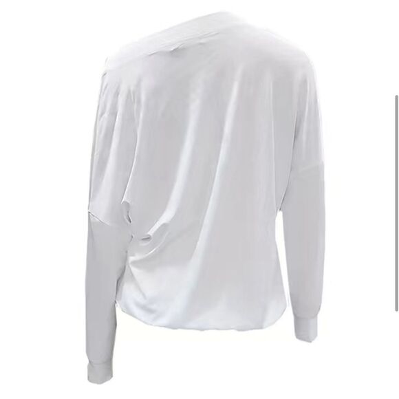 NWT Off the shoulder long sleeve top. Sizes L & XL - Picture 4 of 4